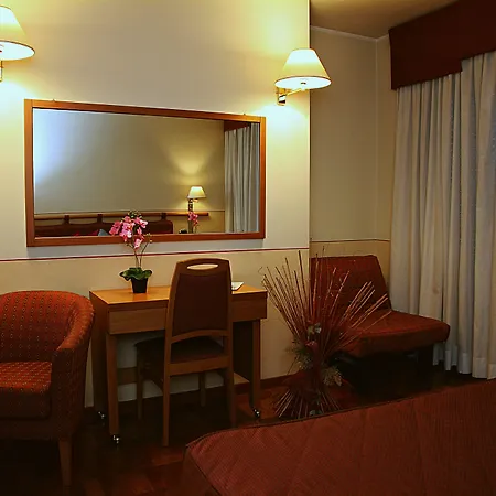 Meeting צ'יאמפינו